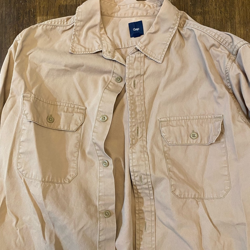 Men's Gap button down - Picture 2 of 4